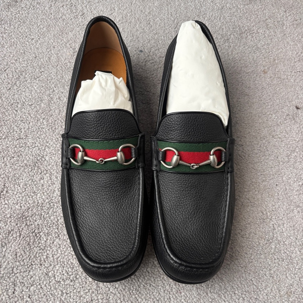 Gucci Black Leather Loafers with Signature Stripe